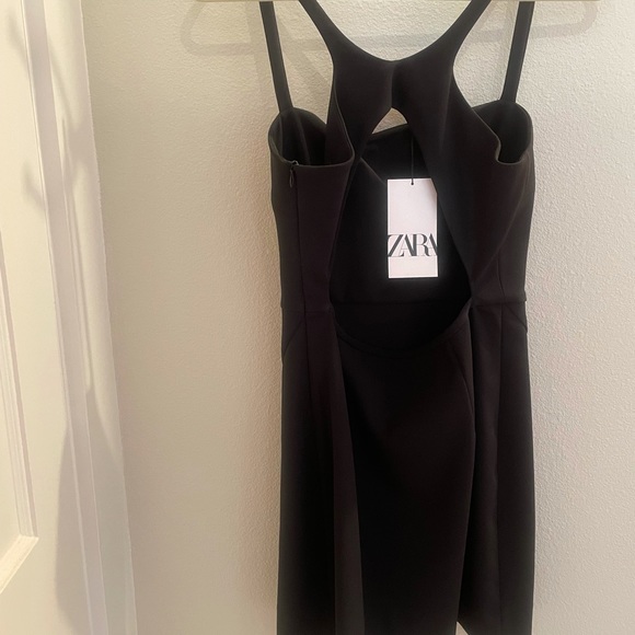 ❗️moving sale❗️NWT Zara strapped mini black dress 🖤 - Picture 6 of 9
